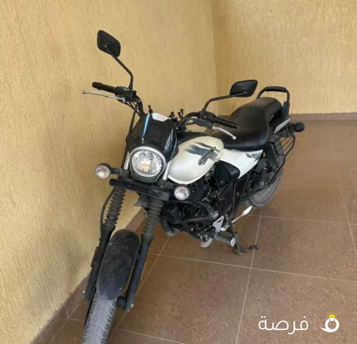 باجاج افنجر