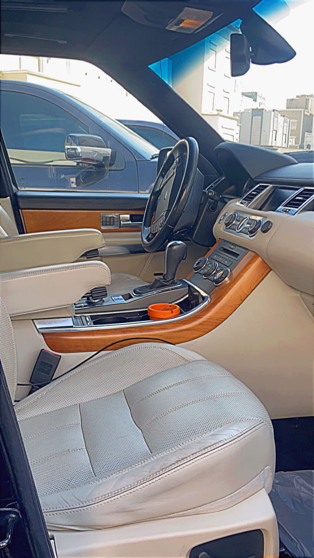 للبيع سبورت 2010