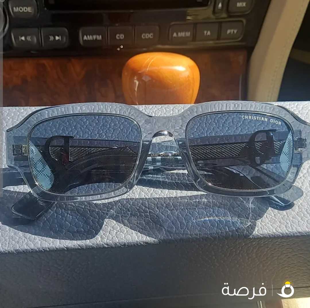 نظارة كريستيان ديور أصلية آخر موديل وارد باريس استعمال اسبوع فقط