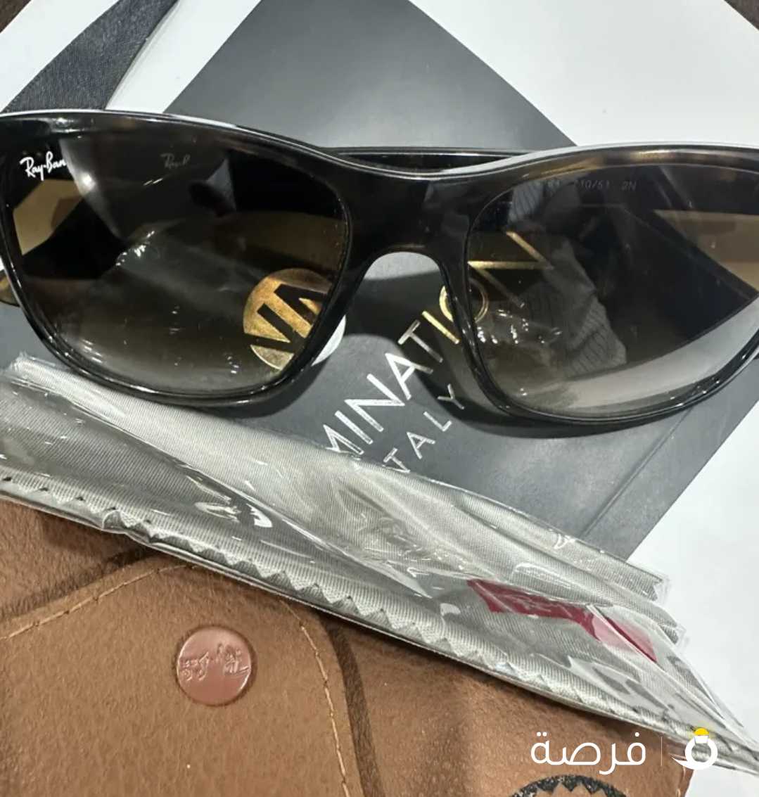 نظارة كريستيان ديور أصلية آخر موديل وارد باريس استعمال اسبوع فقط