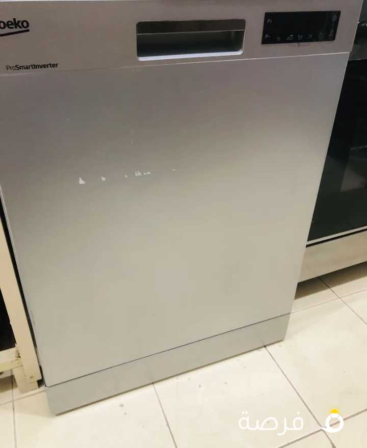 عياله اطباق بحاله ممتازه