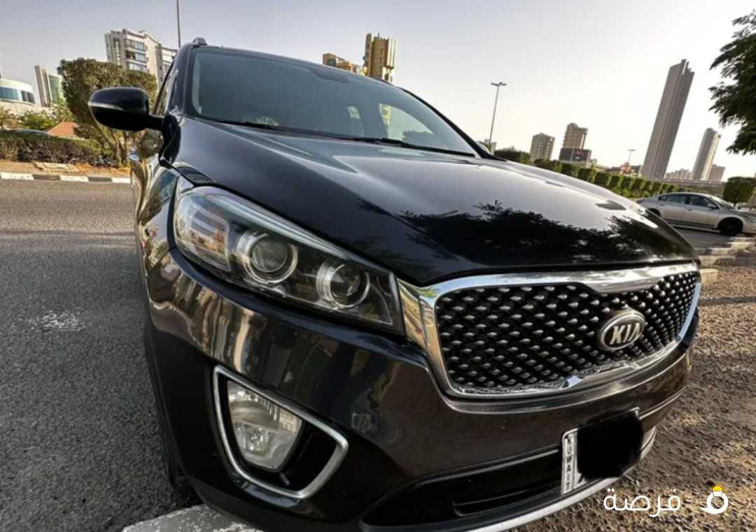 كيا سورينتو موديل2016 ماشيه 154الف كم