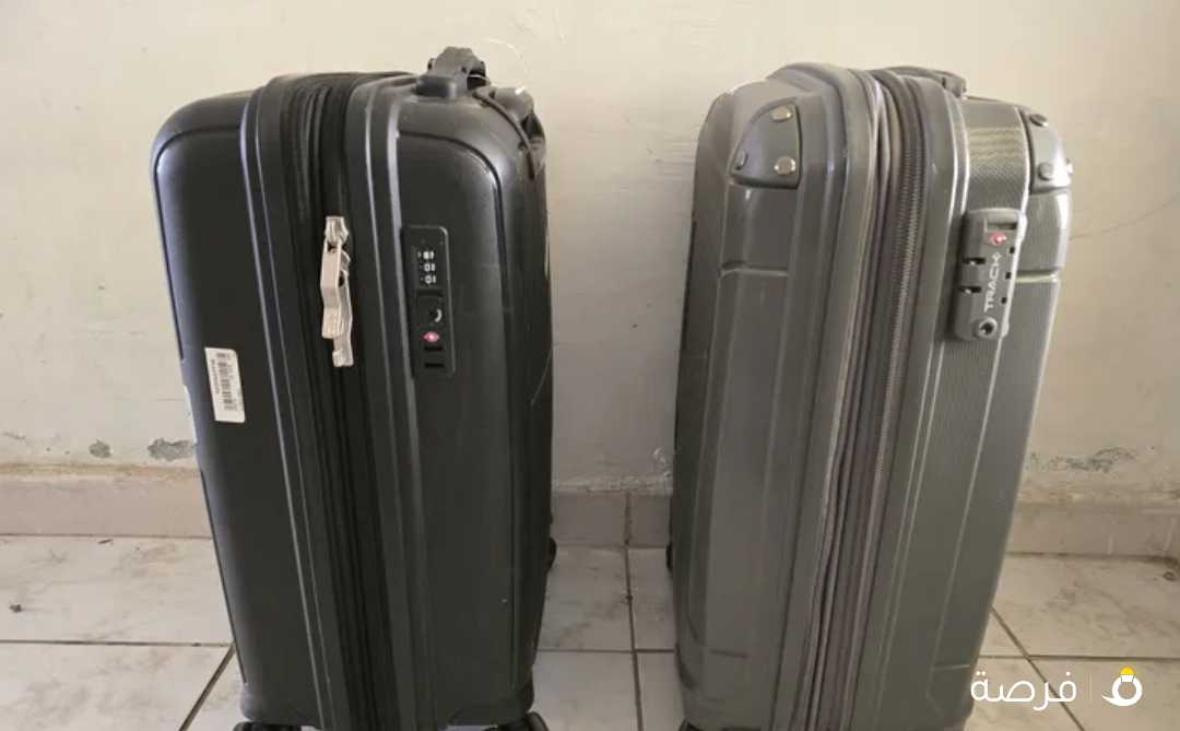 جنطة سفر صغيرة بجودة ممتازة ومن ماركة أصلية