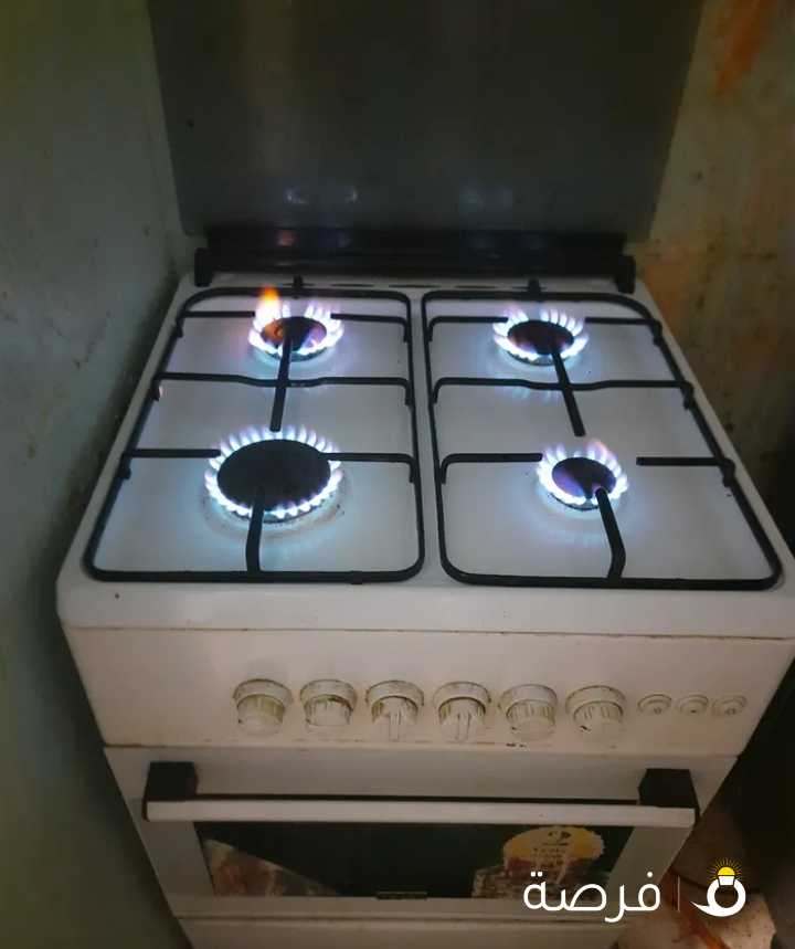 بوتجاز 4 شعله وتكييف شباك واتنين سرير مجوز