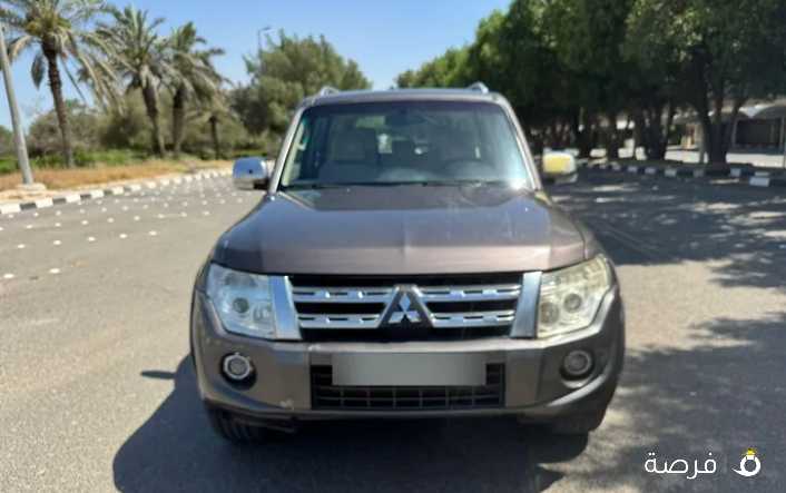 للبيع جيب باجيرو 2014 بحاله ممتازة استعمال يومي/ الفحص مرفق