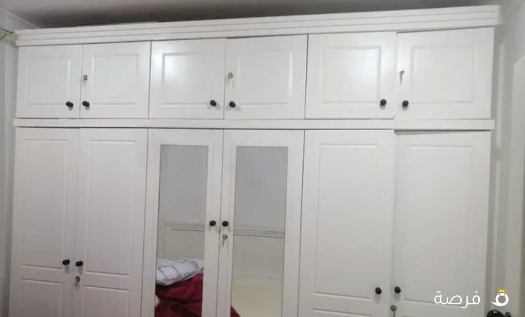 بيعه سريعه كبت استعمال شهريين مقاس 260 مع تسريحه ناعم مع طاوله كبيره وعدد 4 صغار