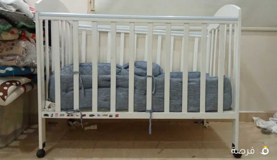 سرير اطفال خشب