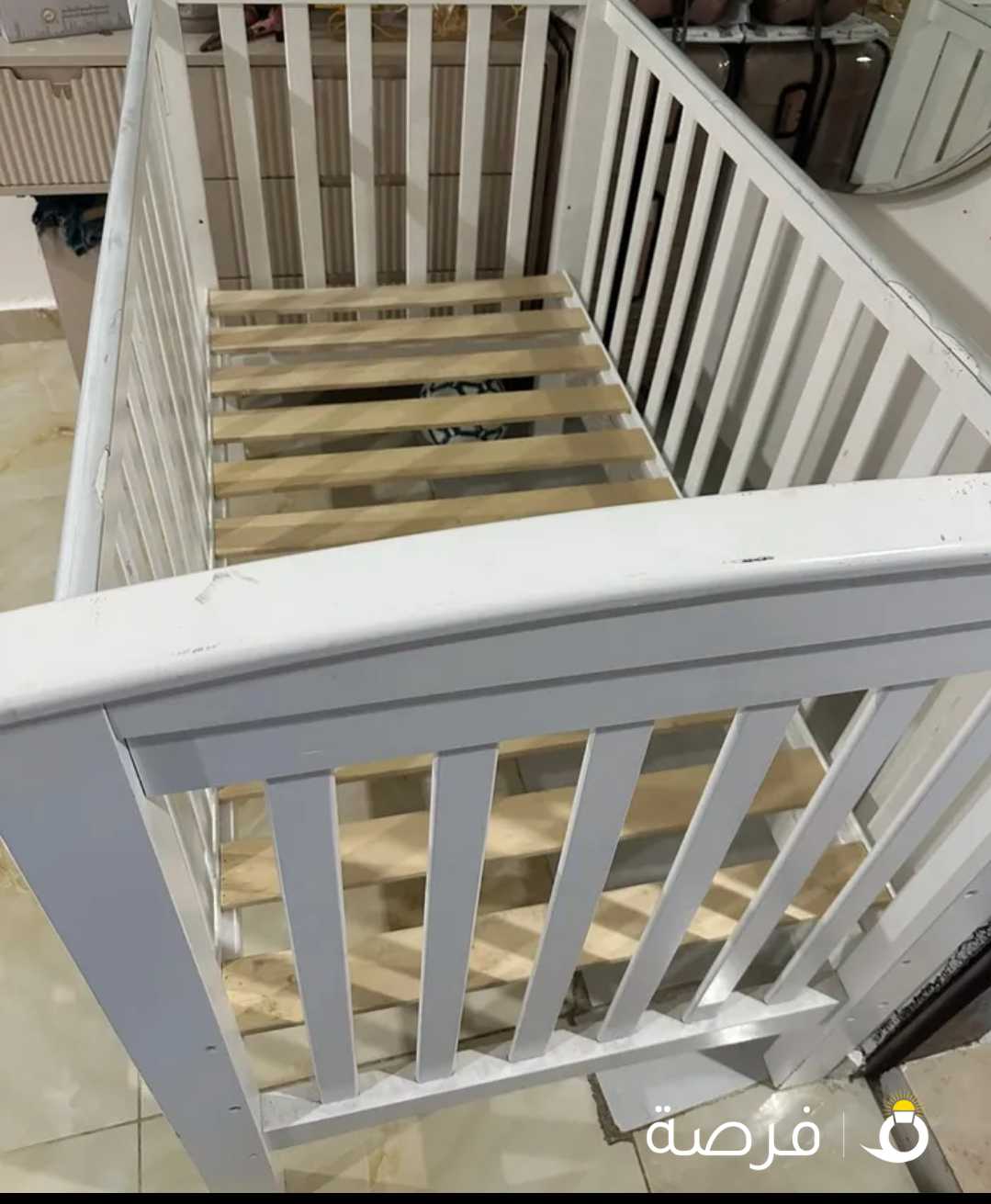 للبيع سرير أطفال جديد