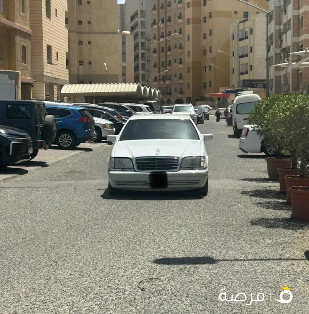 مرسيدس شبح موديل 95 .. S420 لون أبيض داخلي جلد .. بحاالة ممتااازة .. مكيف ثللج