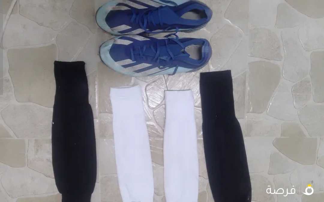 حذاء crazy fast مع شراريب طويلة للركبة