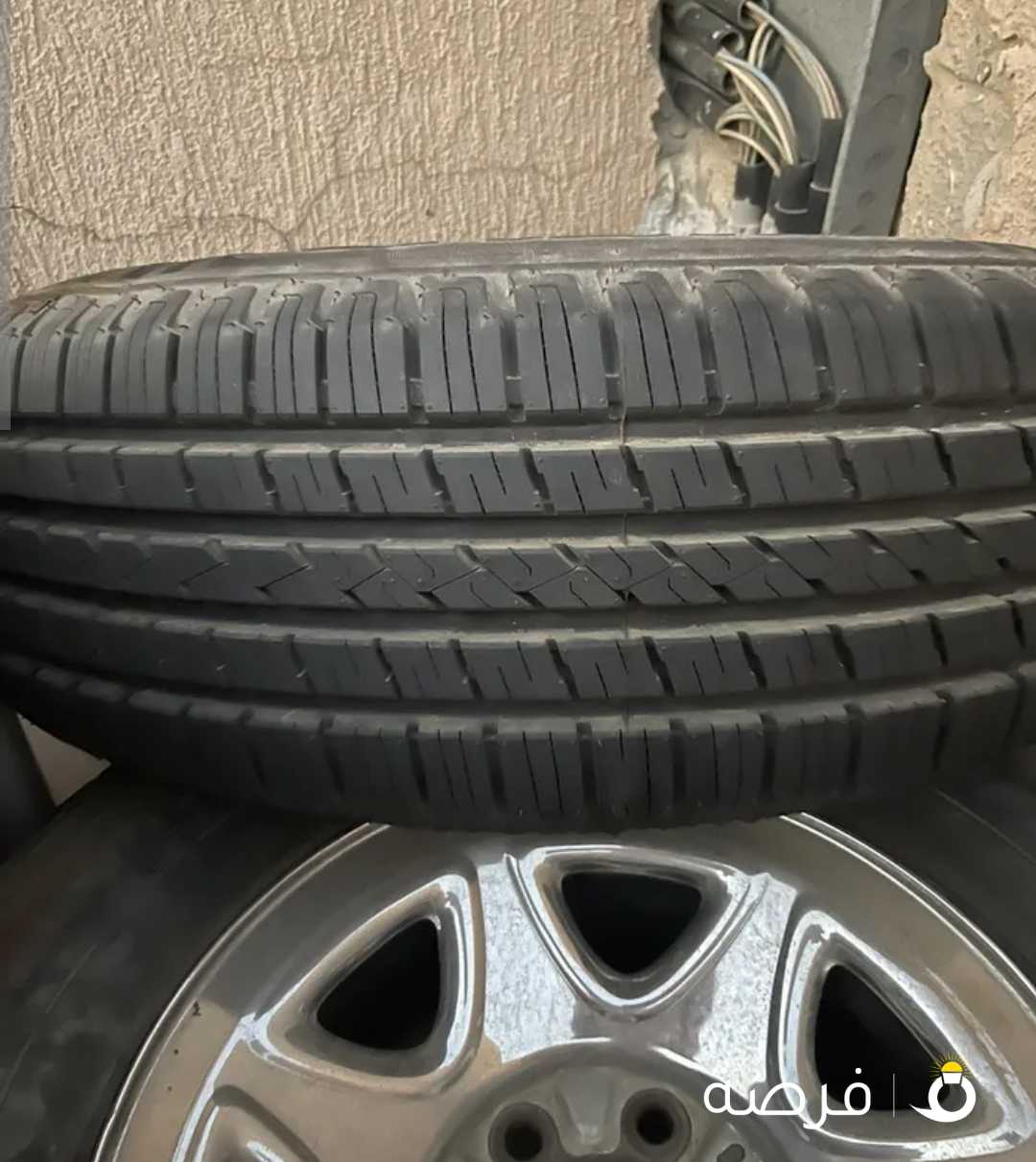 للبيع رنقات مع تواير جديده ونظاف