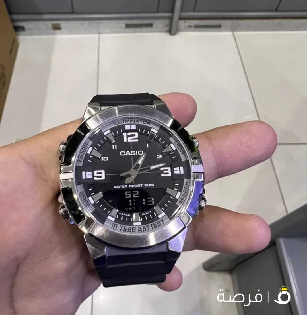 للبيع ساعه كاسيو رقميه مع ديجيتال استخدام نظيف جدا مع ضمان البيع لمدة عام