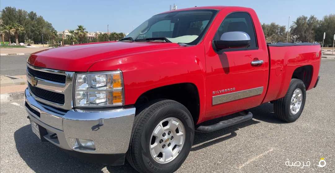 للبيع وانيت سلفرادو LT