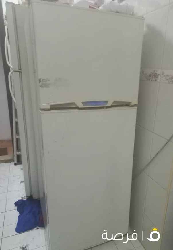 تلاجه صغيره للبيع بحالة جيده