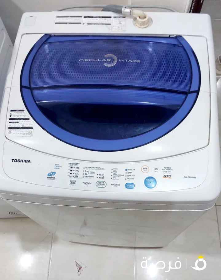 للبيع غسالة توشيبا 7 ك نظيفة جدا استعمال خفيف بها فتحة للصرف من الاتجاهين يمين ويسار