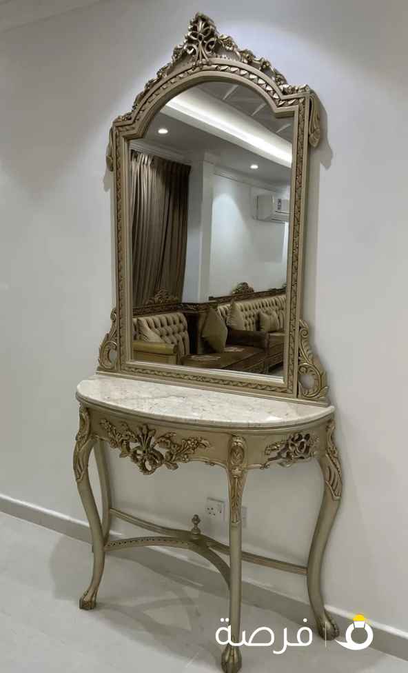كونسول رخام وخشب مع مرايا