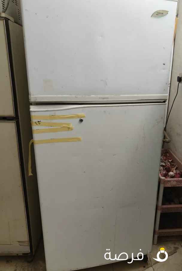 ثلاجة توشيبا ياباني 24 قدم للبيع بحالة ممتازة