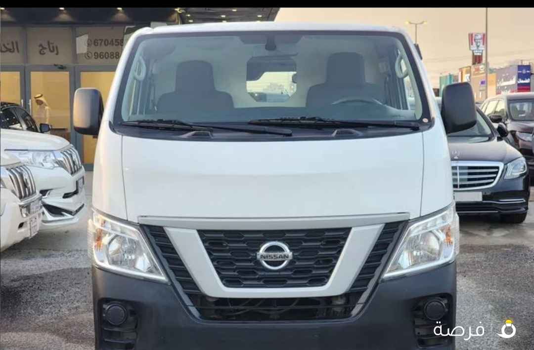 للإيجار باص نيسان مقفل مديل 2023
