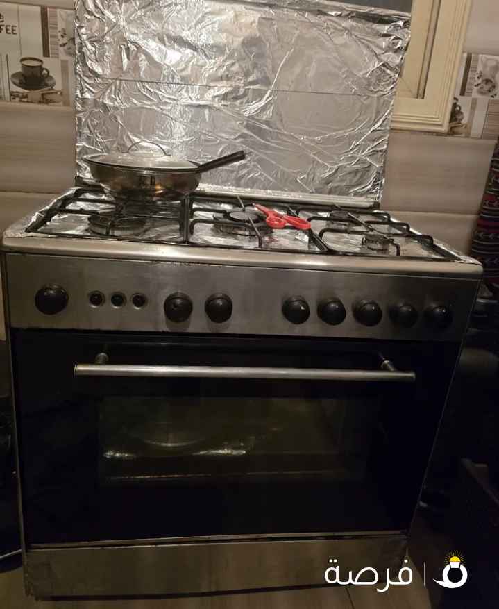 غاز 5 عيون مع فرن بحالة جيدة السعر 45