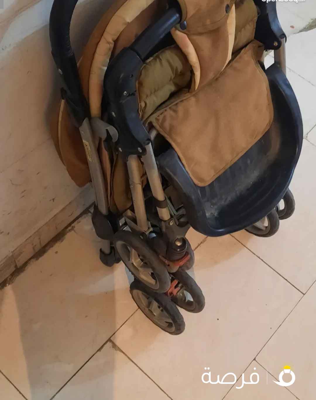 عربانة أطفال مستعملة قويه جدا و بحالة جيده جدا -تصلح عربانه وسرير متحرك للأطفال فرصة رائعة!**