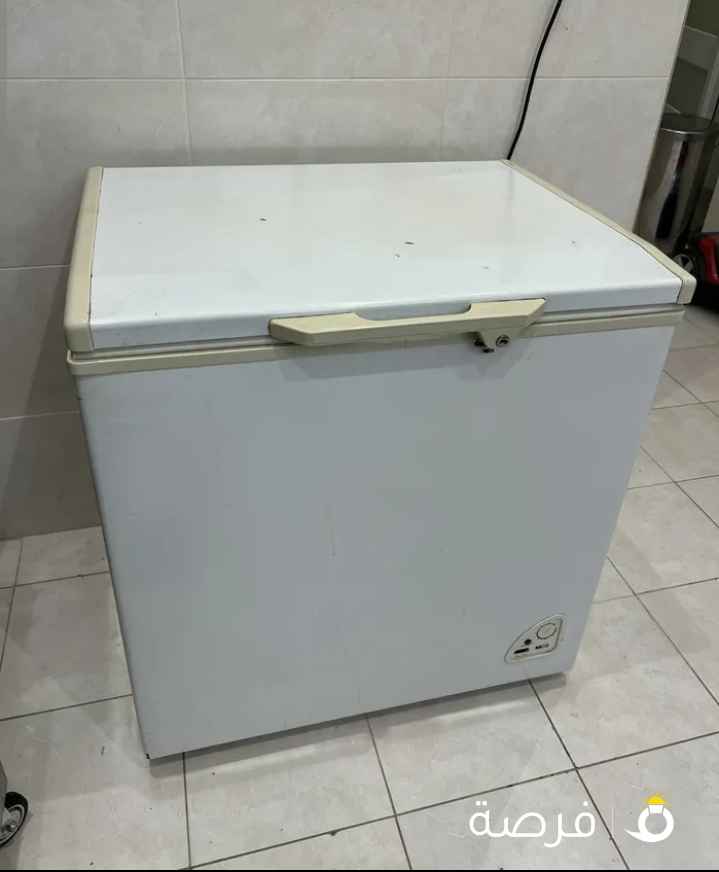 CHEST FREEZER - ONLY TODAY! Grab this used working chest freezer for 15kd. I can deliver for a fee