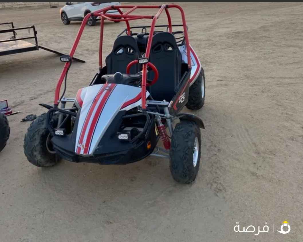 للبيع عدد 2 سياره بقي نظيفة جدا استعمال 4 شهور وكالة الكويت ويوجد لهم كفاله على الغير والمكينه