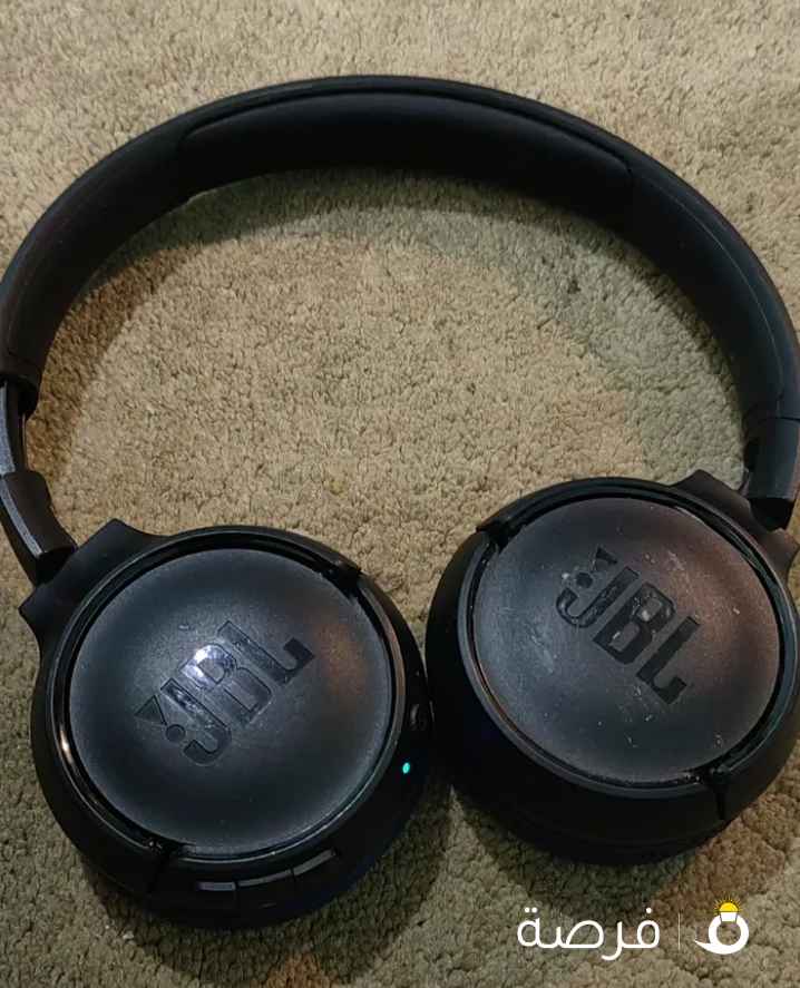 سماعه رأس جى بى ال اصليه بحاله ممتازه مغيره مخدات الاذن فقط