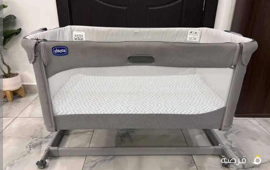 CHICCO Next2Me Magic baby cot for sale in Salwa Block 10. Hardly used in excellent condition