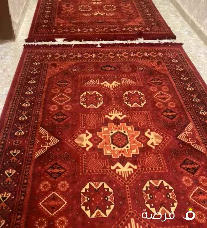 للبيع سجاد افغاني احمر