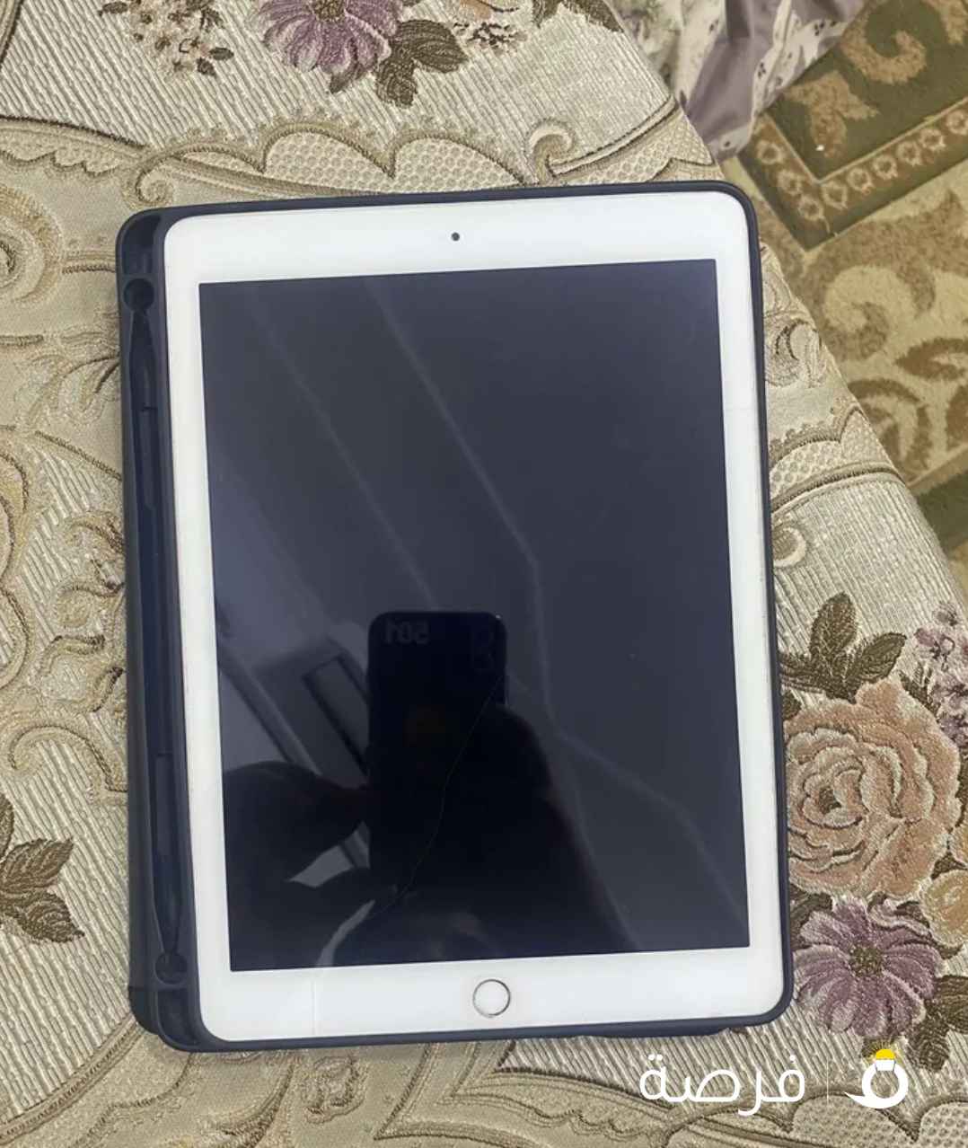 ايباد لجيل5نضيف جيجا128شغل مايعاني من اي مشكله اذا في شي رجعه