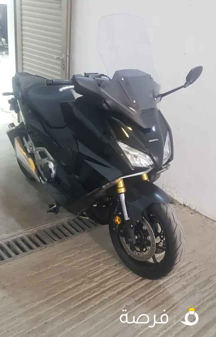 دراجة هوندا فورزا 750 للبيع