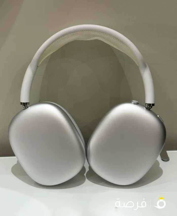 AirPod max (white colour)