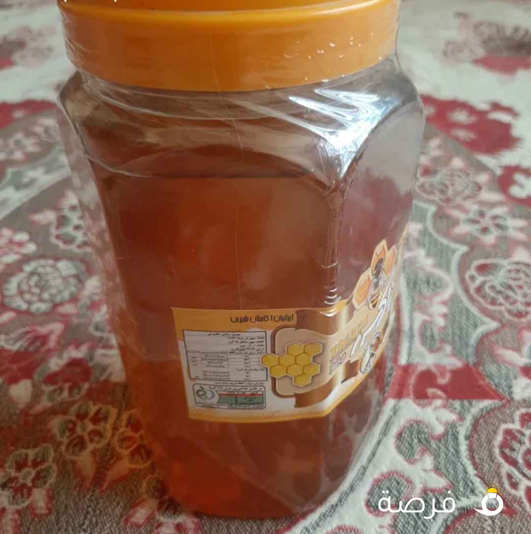 عسل نقي من أربعين نبتة