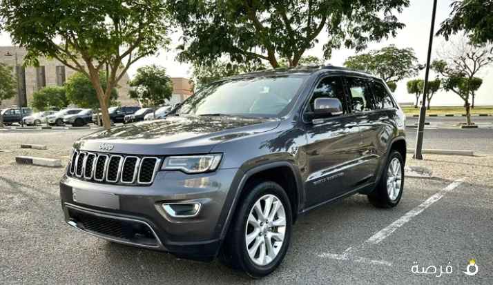 V6 LIMITED جيب جراند شروكي 2017 العداد 281