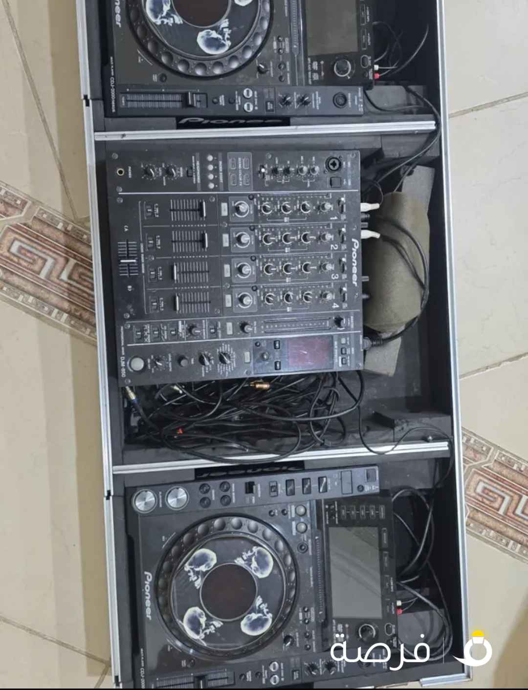 دي جي وسمعات مسرح