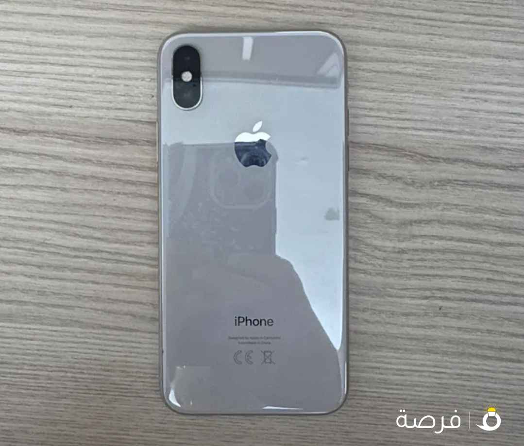 ايفون اكس نظيف للبيع بيعه سريعه بـ30ـدينار غير قابل للمساومة