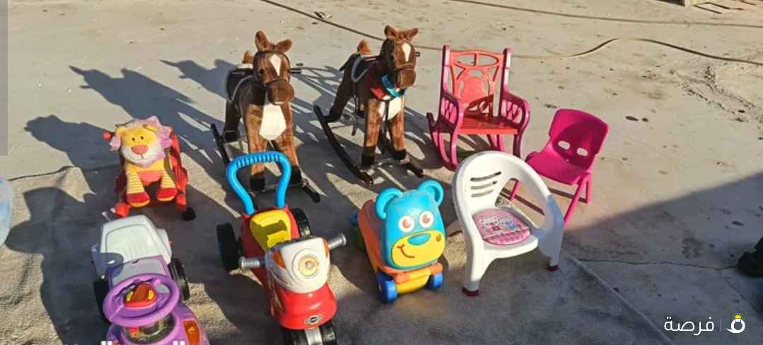 مقاعد أطفال