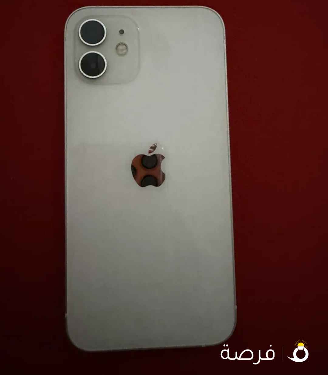 ايفون 12 سعة 128 جيجا بحالة ممتازة