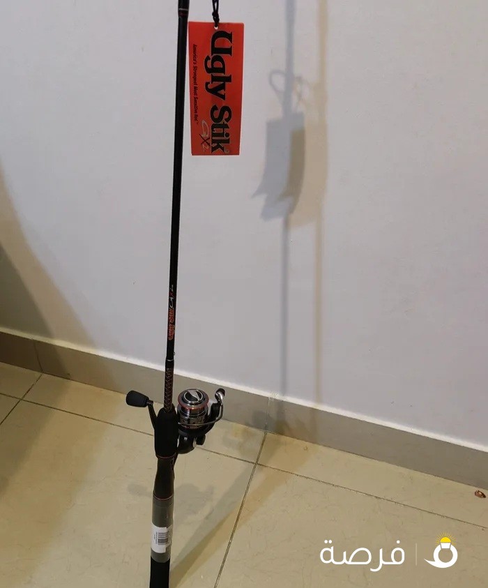 للبيع صناره عود ugly stik 1.83 cm وماكينه shakspere