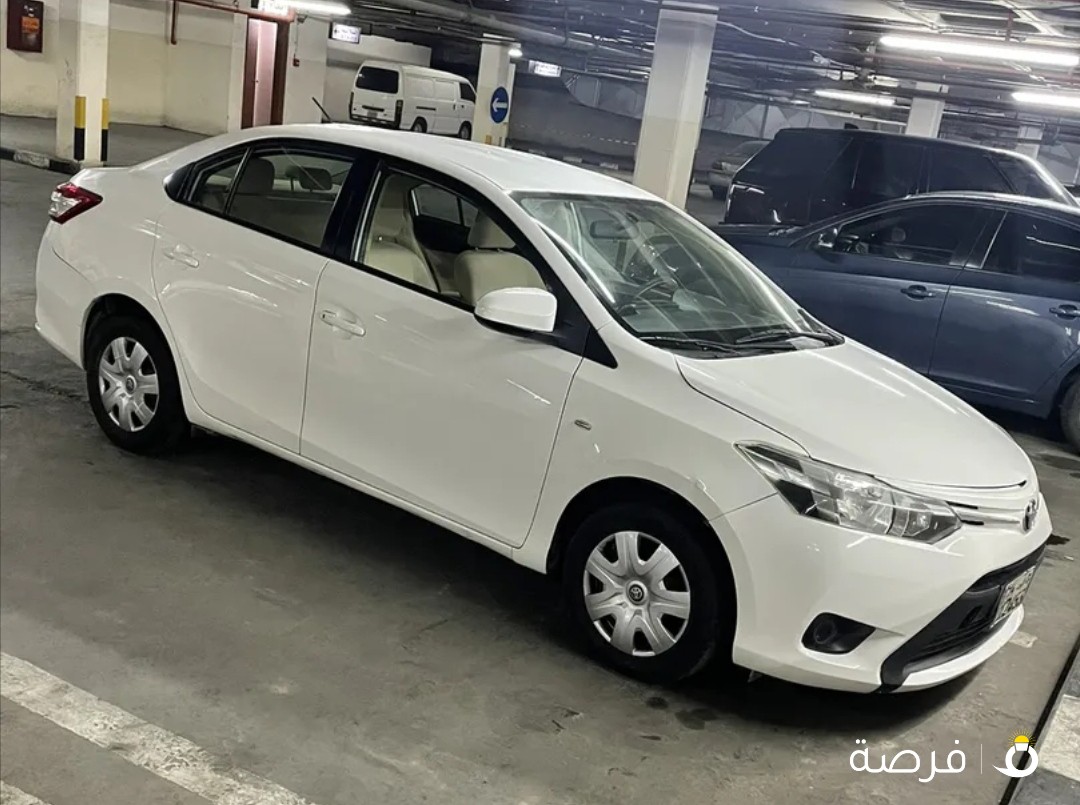 2017 Toyota yaris 160,000 very good condition يارس 2017 بحالة ممتازه الممشى 160 الف