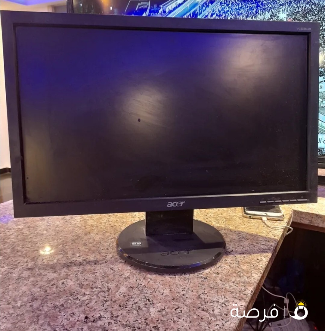 يوجد 6 ساشات كمبيوتر acer بحاله ممتازه