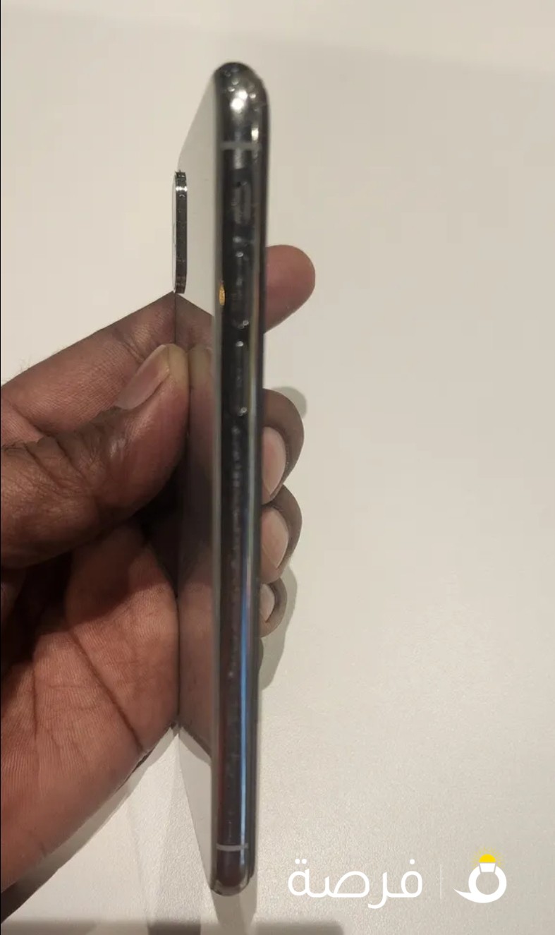 iPhone X 256gb

battery %100