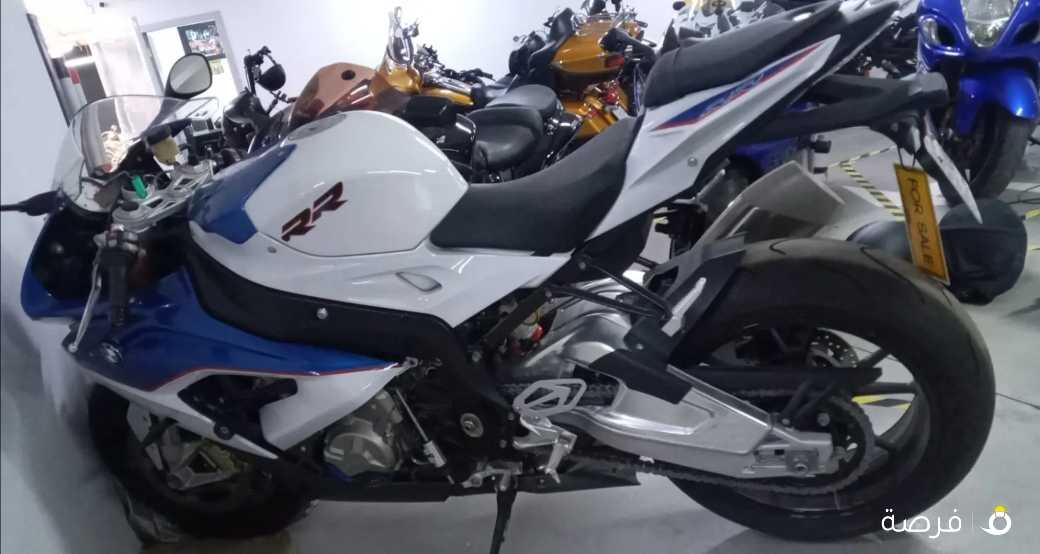 اقرا الوصف BMW 1000RR