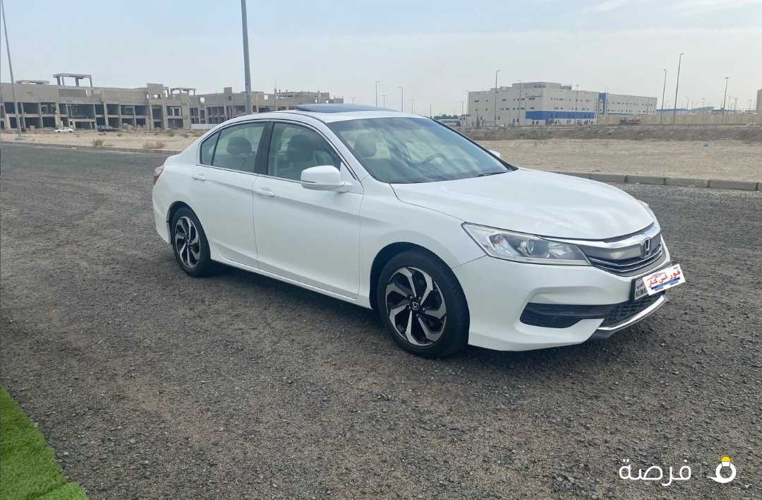 Honda Accord - 2017 نظيفة