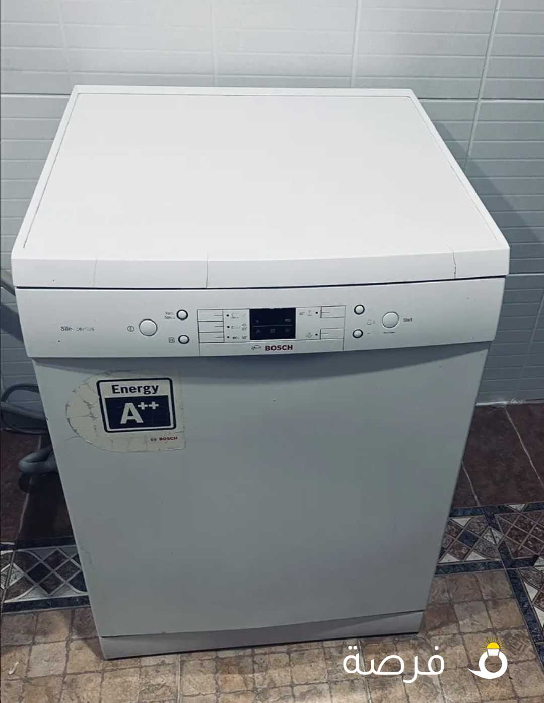 Dishwasher BOSCH

9772