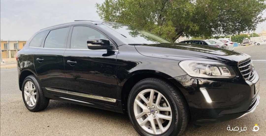 فولفو Xc60 نظيف موديل 2017