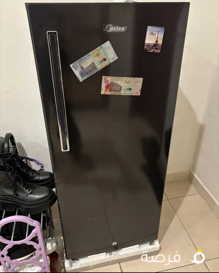 Midea Refrigerator, New , was in use 1 month