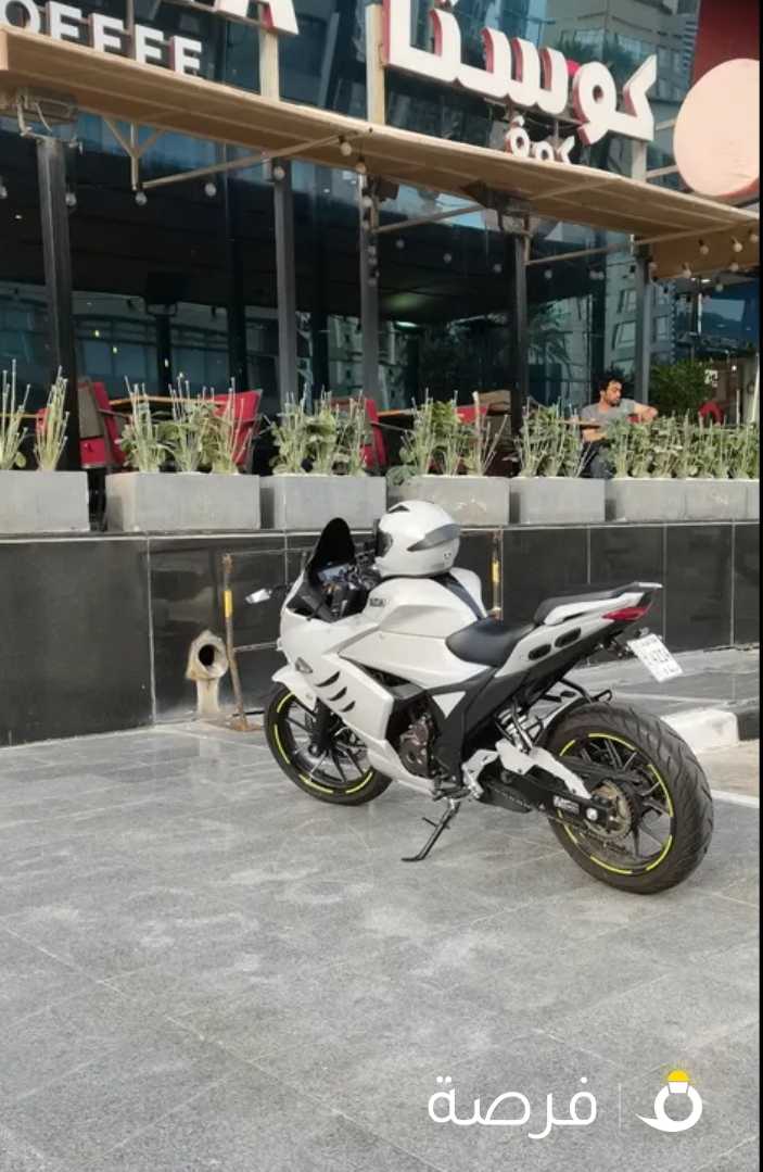 سوزوكي لون وحيد بالكويت 250 CC