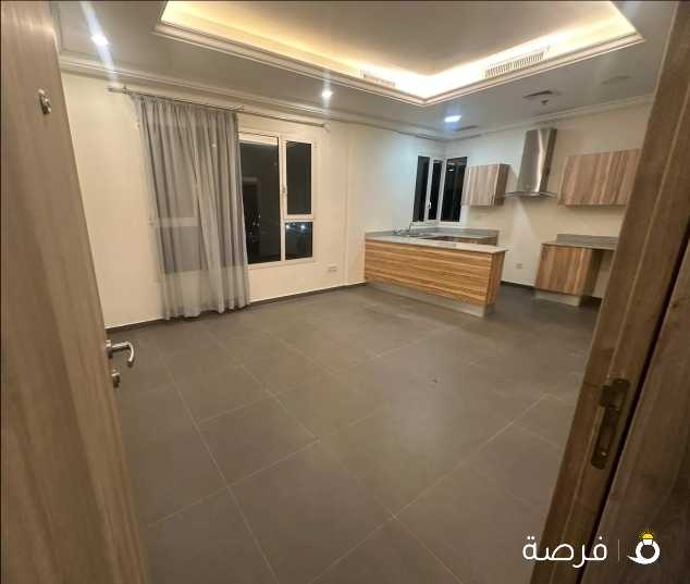 لللايجار عمارة بالسالمية44 شقة - For rent, a building in Salmiya consisting of 44 apartments -