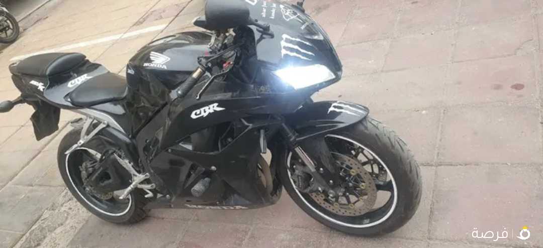 For sale Honda CBR 2009 model